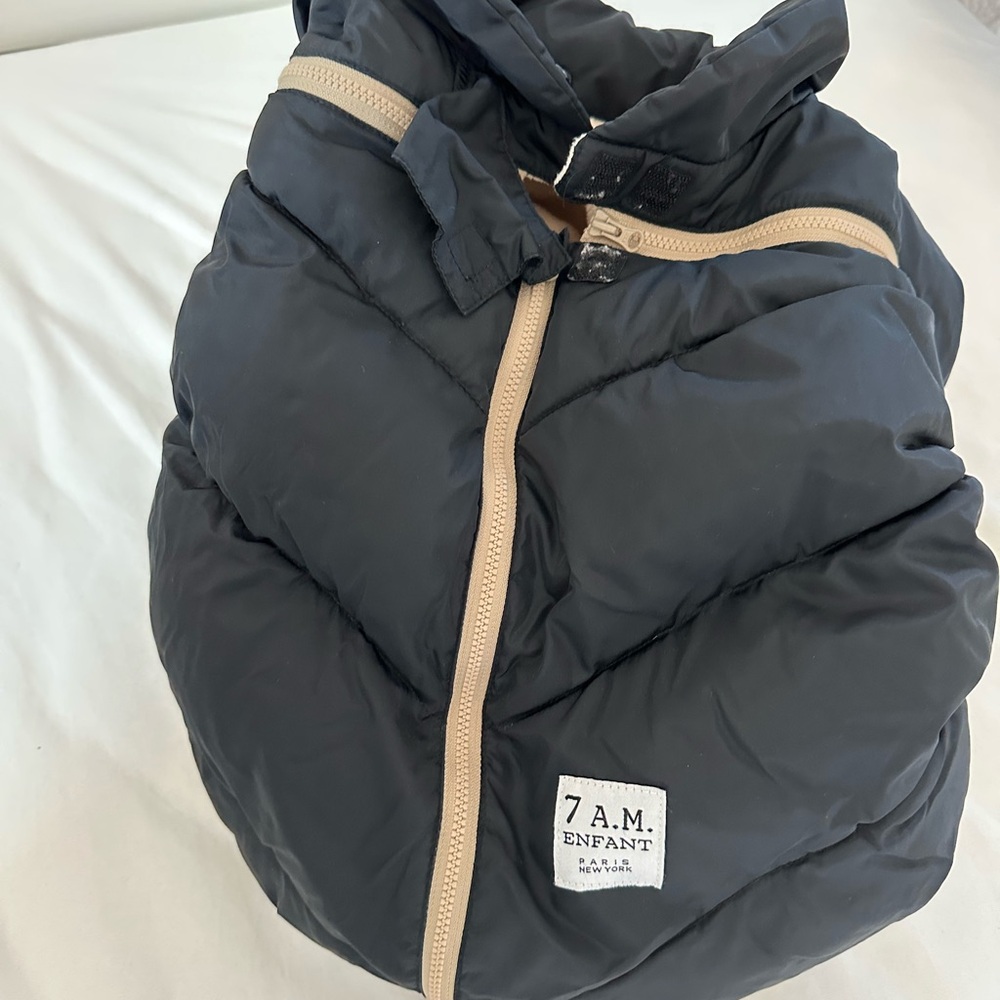 7AM Enfant Cocoon Car Seat Cover Black Tan Faux Fur 0-12M
